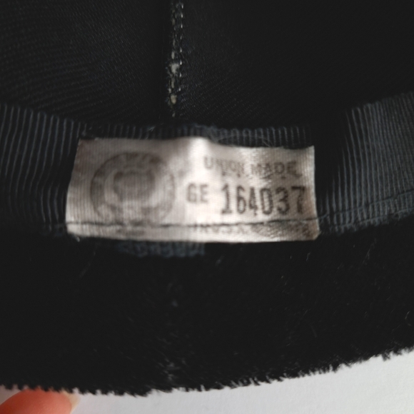 Vtg ladies pill box hat, white black , veil netting, Union Made, made in USA main image 5